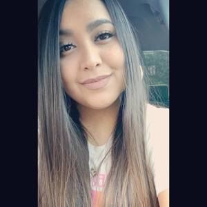 Meet your Posher, Stacy